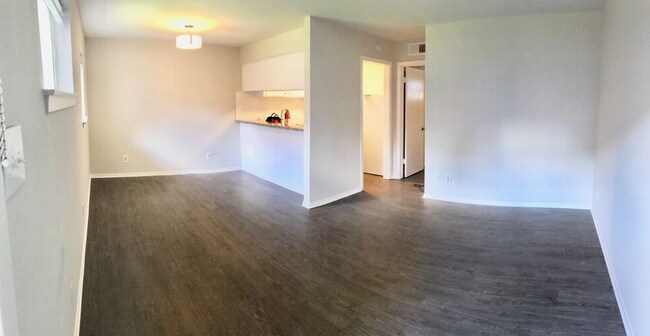 sala-de-vivir-1cama.jpg - Pine Village Boutique Apartments