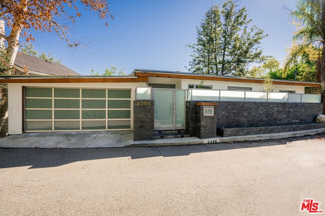 Photo - 2388 Kimridge Rd