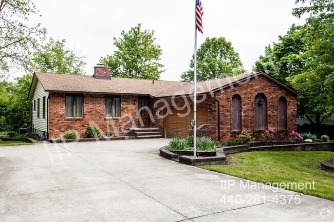 Building Photo - 10247 Danvers Dr Rental