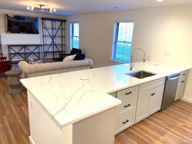 Photo - 667 Sheafe Rd Unidad 204