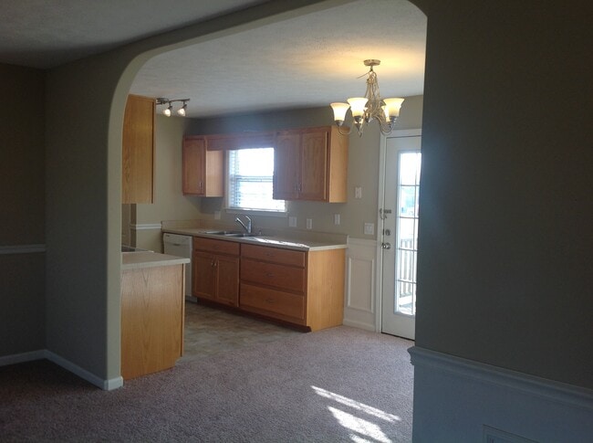 1605 Joel Dr