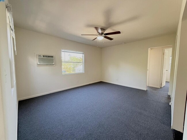 Photo - 808 30th St Unit 2