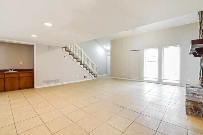 Photo - 6273 Willowbrook Dr