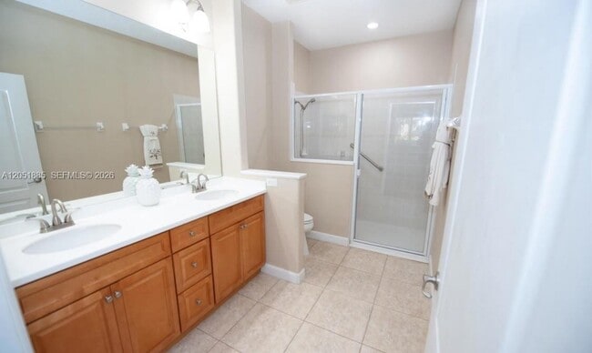 Photo - 3140 Le Conte St