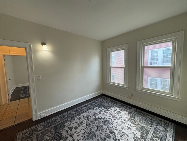 Photo - 72 Sterling St