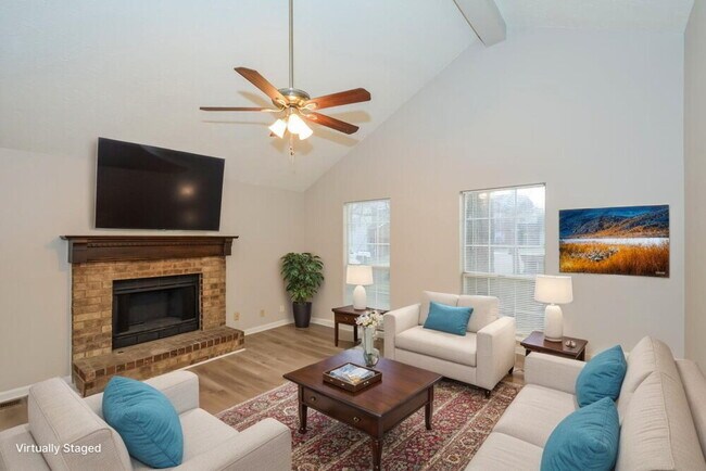 Photo - 837 Rocky Mountain Pkwy