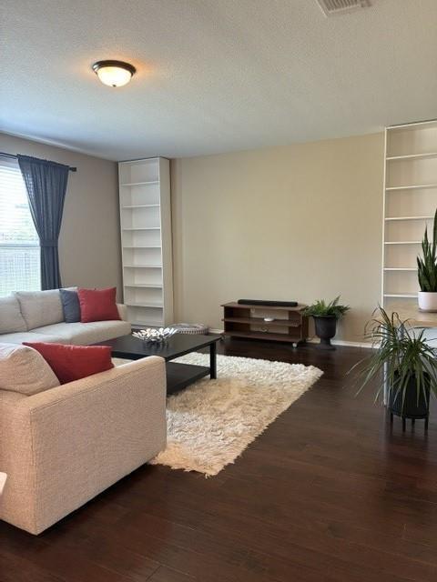 1512 Gautami Dr
