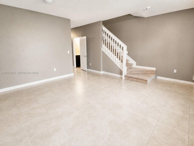 Photo - 413 SE 32nd Terrace