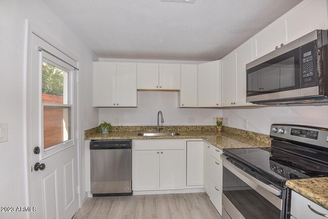 Photo - 4716 N 9th St