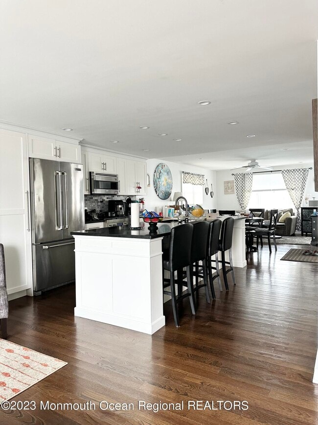 406 Amber St Rental For Rent in Beach Haven, NJ