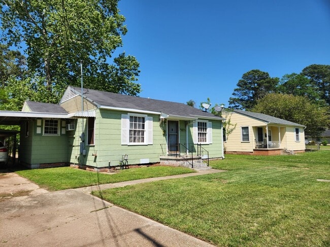 Photo - 1834 Corbitt St