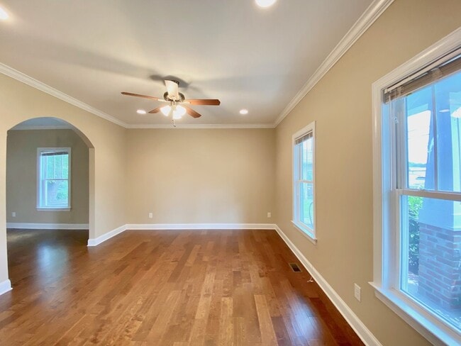 Photo - 2024 Jersey Ave