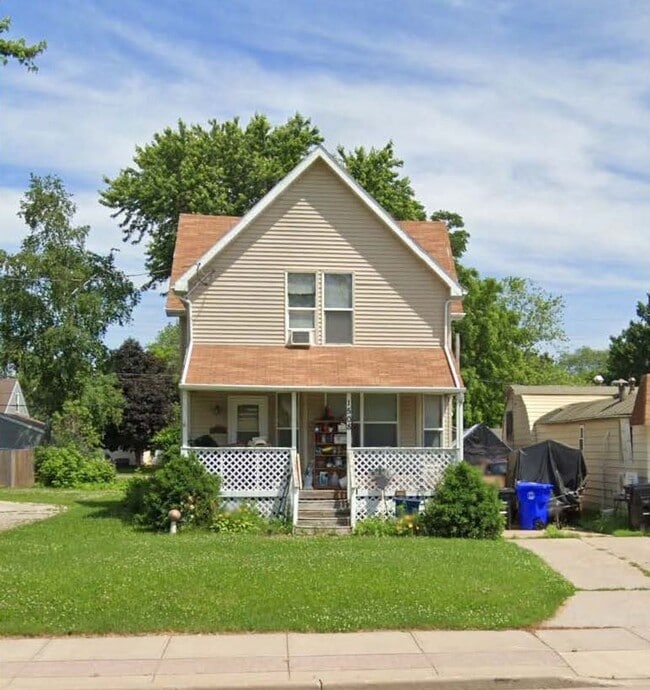 Photo - 3 Bed 2 Bath 1600+ sq ft Home for Rent - Appleton