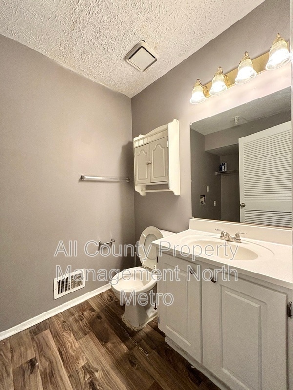 Photo - 2241 Highpoint Rd
