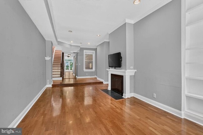Photo - 1537 5th St NW