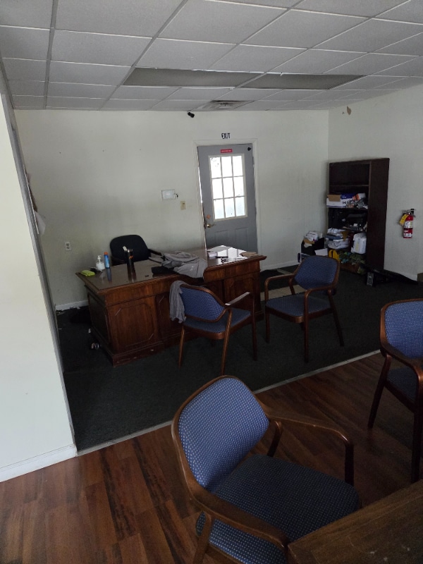 Photo - 8464 Cleveland Ave NW