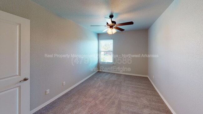 2711 W Shasta Rd