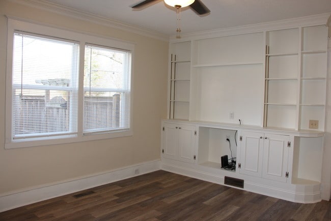 Photo - 702 N Piedmont St