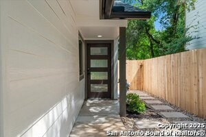 Photo - 9717 Anderson Village Dr