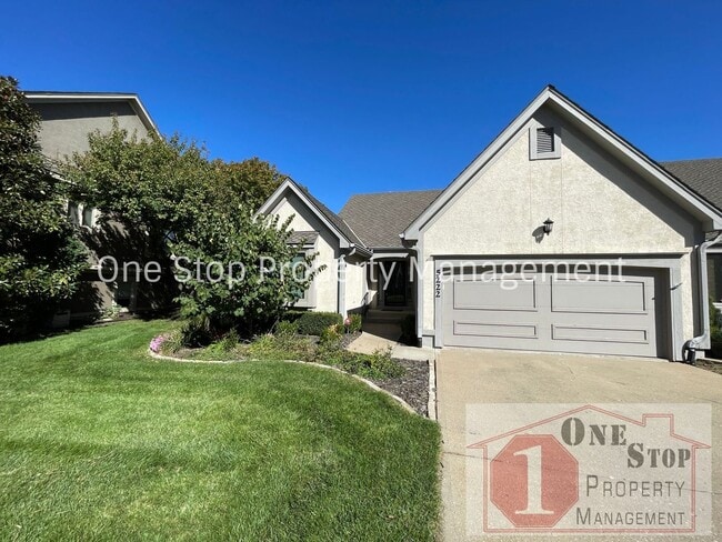 Building Photo - Beautiful 2 bedroom, 3 bathroom Villa in Overland Park!