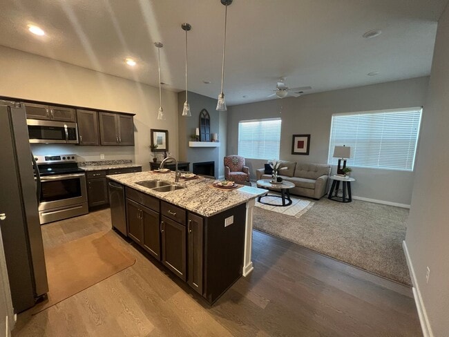 Photo - 1725 Hillcrest Dr Unit 1