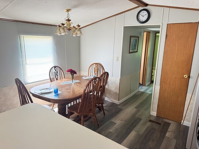 Photo - 1116 Rim Rd