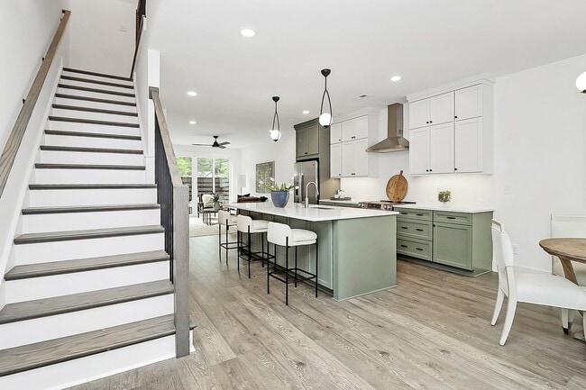 Photo - 1748 Arnold Dr