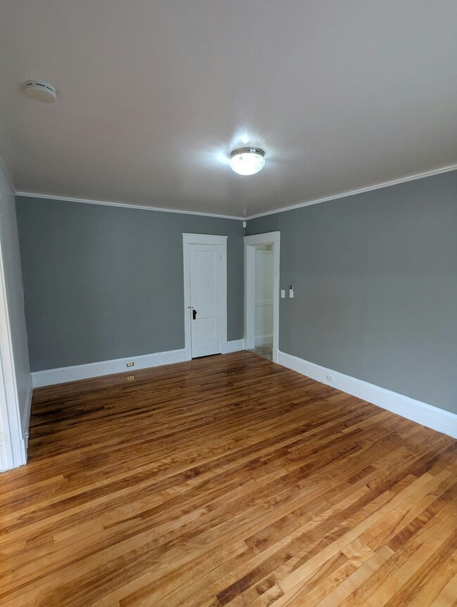 Photo - 159 West St Unit 2