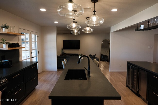 Photo - 9001 Lait Dr