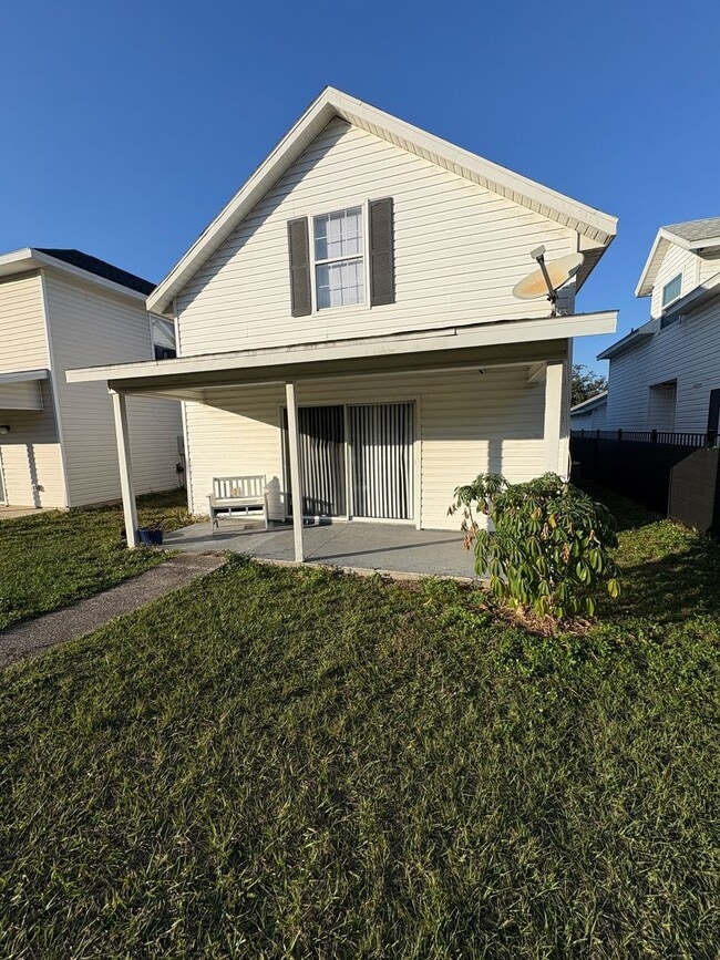 Building Photo - Beautiful 3 Bedroom Home in Groveland, FL!