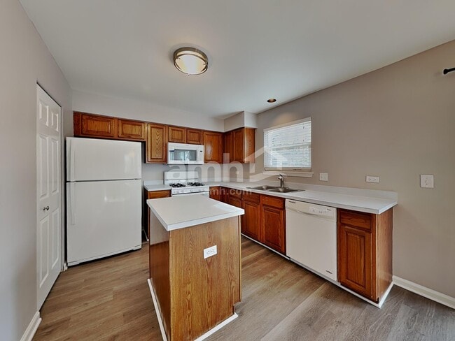 Photo - 1613 Gleneagle Ct