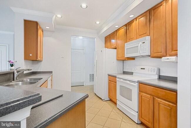 Photo - 5801 Clipper Ln Unidad 204
