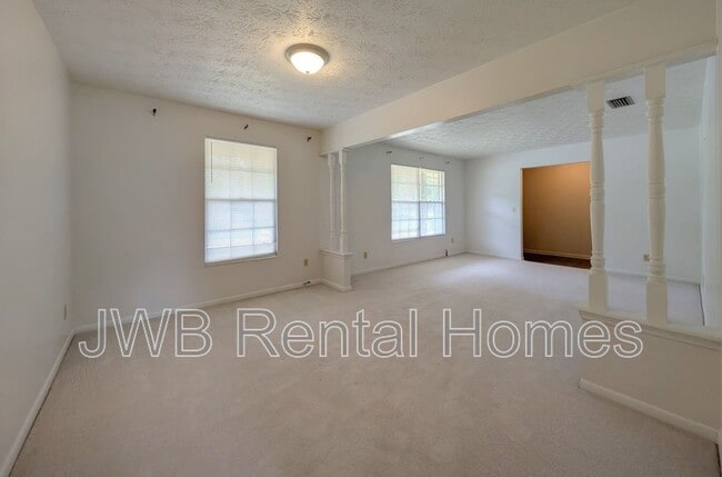 Photo - 1620 Bay Cir E
