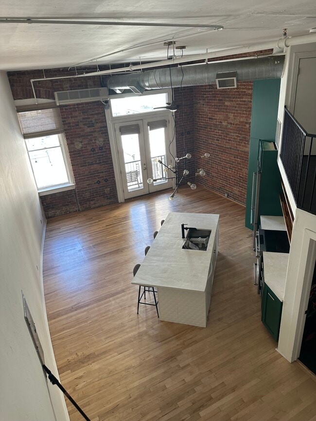 Building Photo - 1617 California St Unit 3D Rental