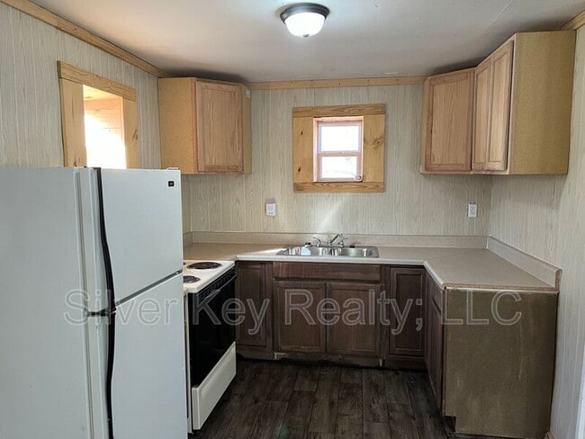 Photo - 1121 Athens Pike