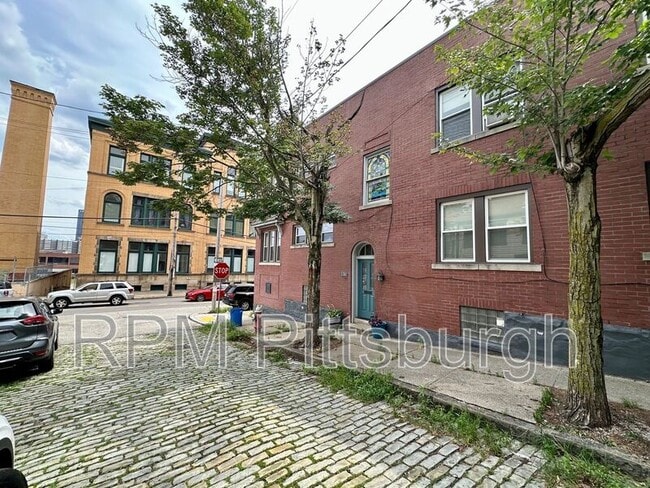 Building Photo - 1101 Linden Pl Rental