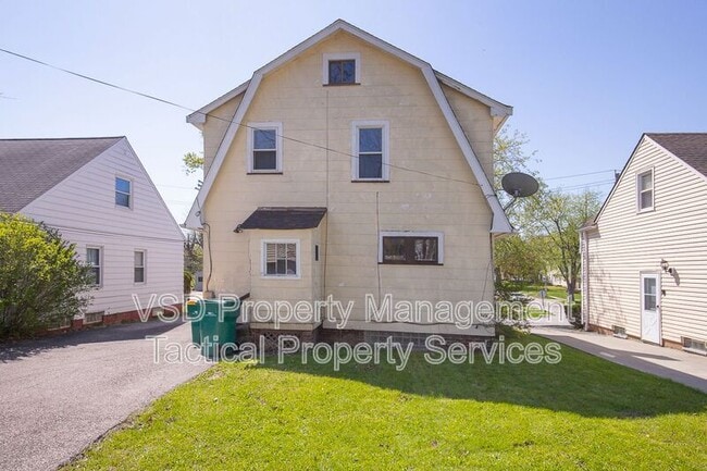 Photo - 19101 Nitra Ave