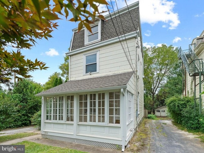 Photo - 316 Locust Ave