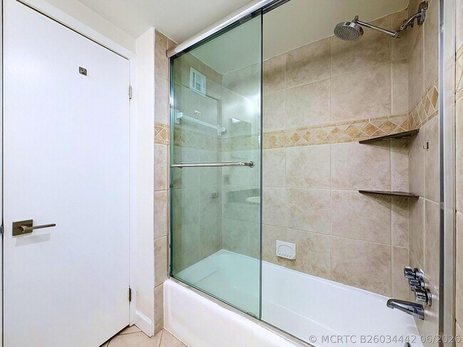 Photo - 3250 NE 28th St Unit 809