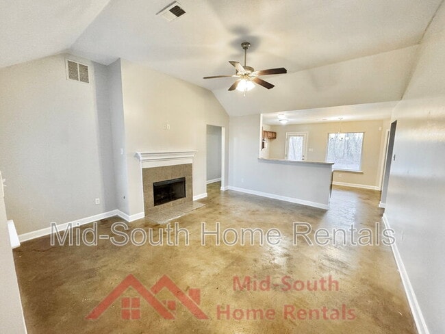 3915 Jordan View Dr