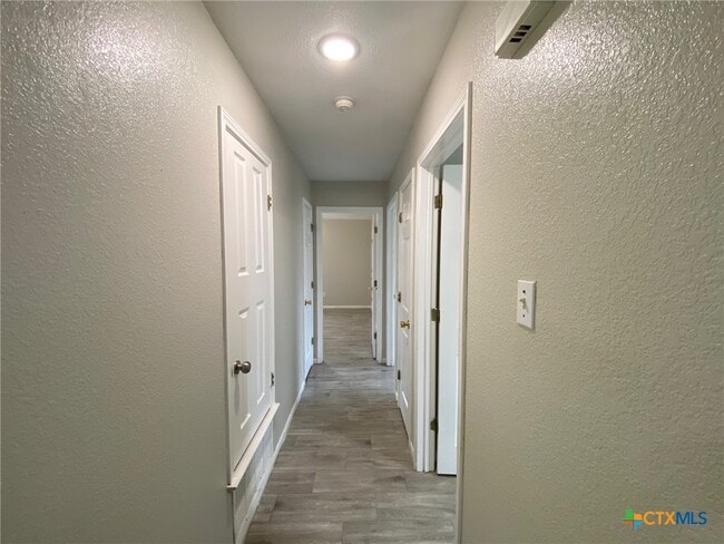 2806 Lucille Dr