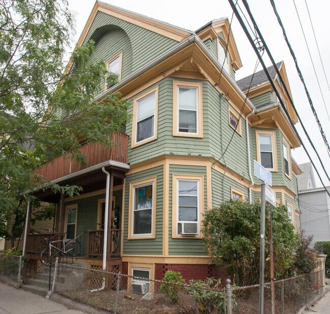 Photo - 4.0 bedroom in Somerville Massachusetts 02144 Unidad U3