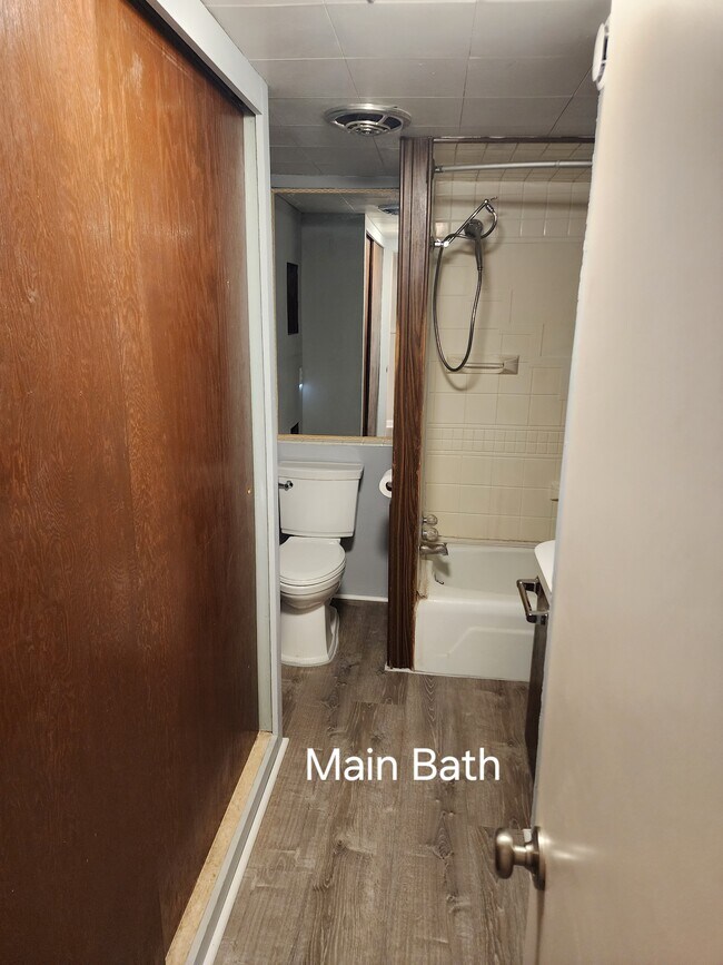 Photo - 134 E South St