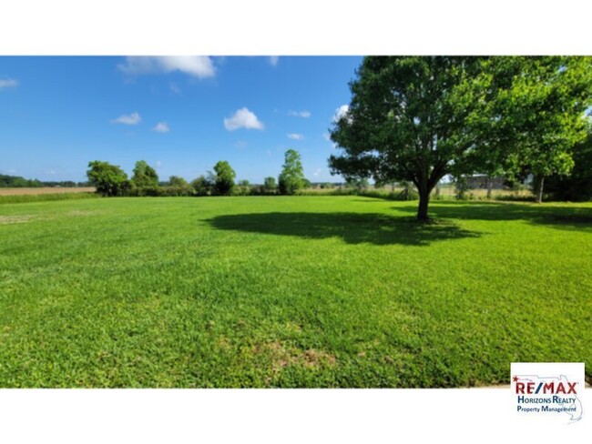Nice 3/2 with 1 Acre! - Nice 3/2 with 1 Acre! Casa