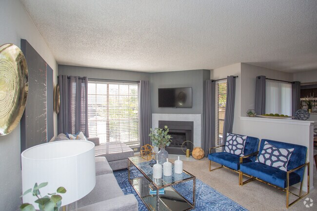 2BR, 2BA - 996SF - B2 Model