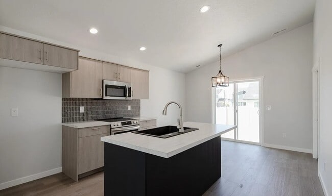 Photo - 1261 W Bass River Dr