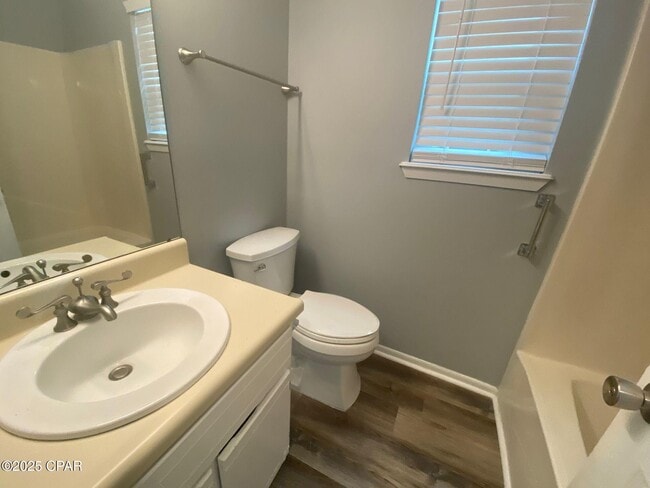 Photo - 1021 11th Ct