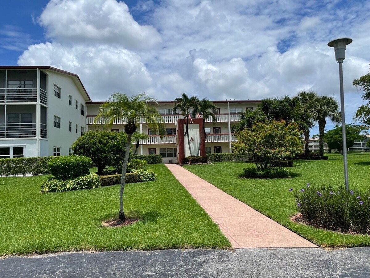 Century Village (1-bed / 1-bath) - Century Village (1-bed / 1-bath) Condo
