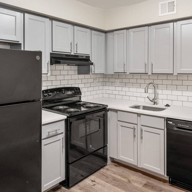 40-web-or-mls-apartment-3-5-1