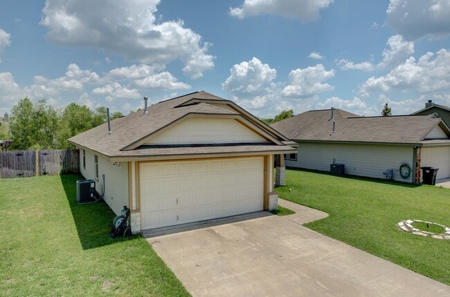 Photo - August Pre-Lease! Beautiful 3 Bed, 2 Bath ...